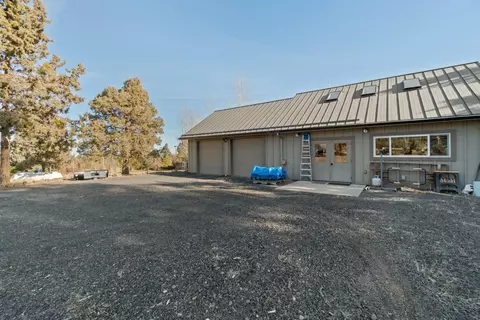 64891 Collins Rd, Bend, OR 97701 photo 45