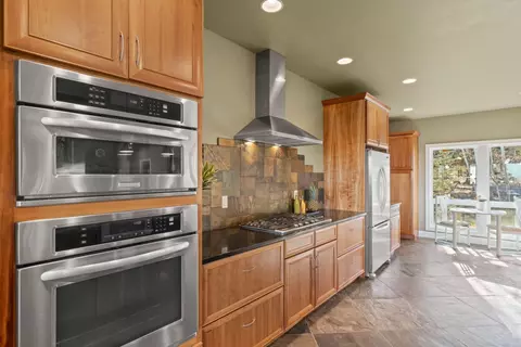 64891 Collins Rd, Bend, OR 97701 photo 11