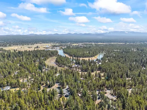 View/Area - 17138 Downey Rd, Bend, OR 97707 photo 10 of 13