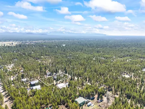 View/Area - 17138 Downey Rd, Bend, OR 97707 photo 8 of 13