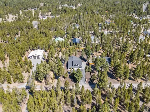 View/Area - 17138 Downey Rd, Bend, OR 97707 photo 1 of 13
