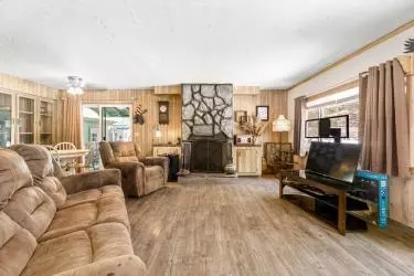 52837 Bridge Dr, La Pine, OR 97739 photo 4