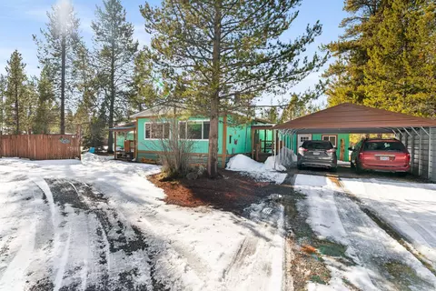 52837 Bridge Dr, La Pine, OR 97739