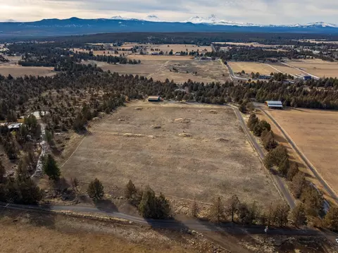 View/Area - 64975 Allen Rd, Bend, OR 97703 photo 10 of 13