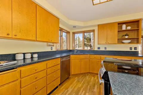 Kitchen - 64975 Allen Rd, Bend, OR 97703 photo 3 of 5