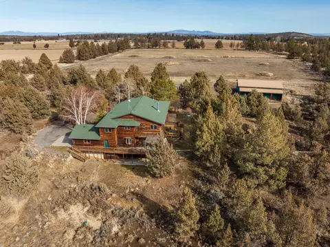 View/Area - 64975 Allen Rd, Bend, OR 97703 photo 7 of 13