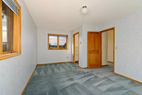 Bedroom - 64975 Allen Rd, Bend, OR 97703 photo 5 of 8