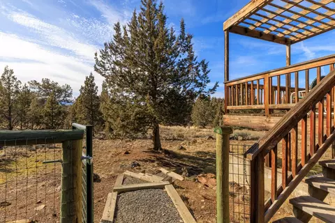 Exterior - 64975 Allen Rd, Bend, OR 97703 photo 7 of 11