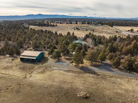 View/Area - 64975 Allen Rd, Bend, OR 97703 photo 9 of 13