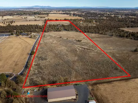 View/Area - 64975 Allen Rd, Bend, OR 97703 photo 4 of 13