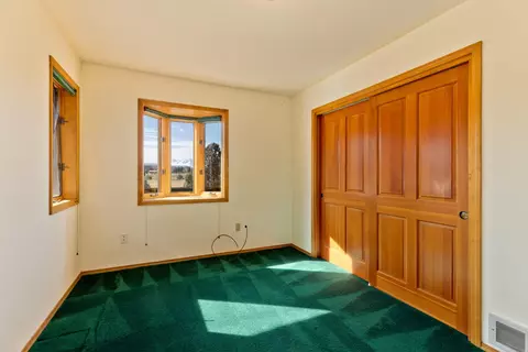 Bedroom - 64975 Allen Rd, Bend, OR 97703 photo 2 of 8