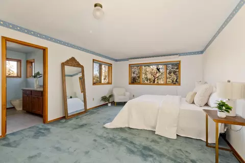 Bedroom - 64975 Allen Rd, Bend, OR 97703 photo 1 of 8