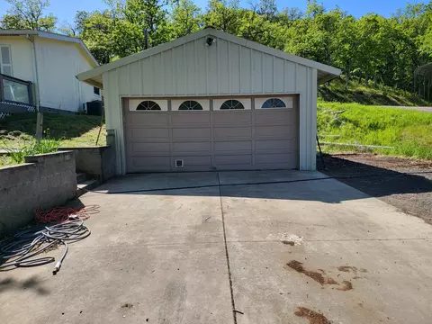 920 W Rolling Hills Dr, Eagle Point, OR 97524 photo 7