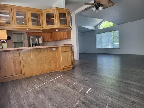 920 W Rolling Hills Dr, Eagle Point, OR 97524 photo 23