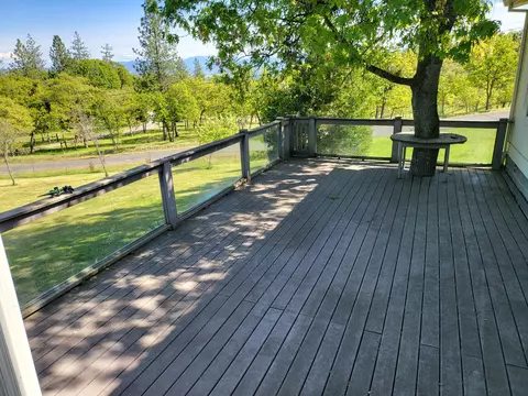 920 W Rolling Hills Dr, Eagle Point, OR 97524 photo 4