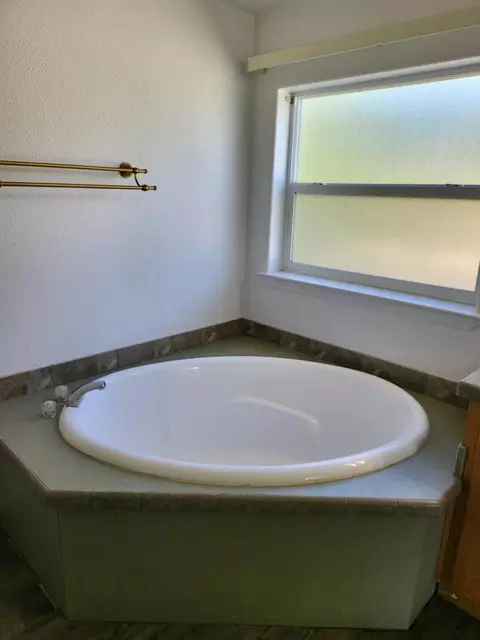 920 W Rolling Hills Dr, Eagle Point, OR 97524 photo 42