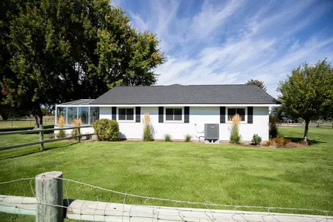 63265 Peterman Ln, Bend, OR 97701 photo 10