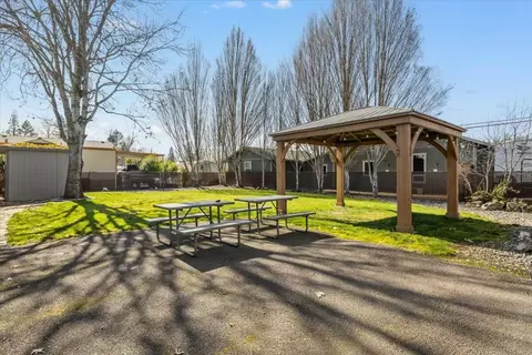 470 Old Hwy 62 #40, Eagle Point, OR 97524 photo 22