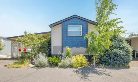 5076 Leonard Rd #97, Grants Pass, OR 97527