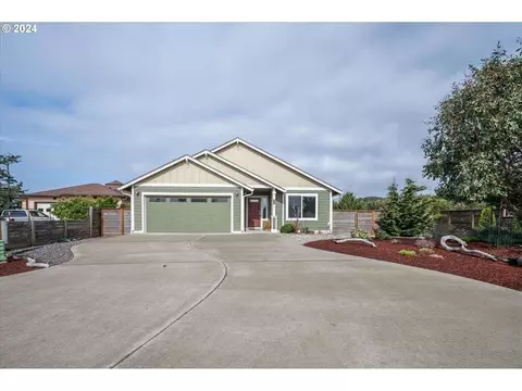 2701 Lincoln Ave SW, Bandon, OR 97411