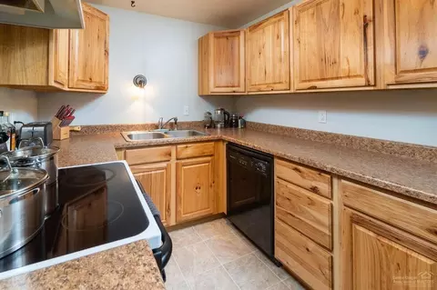 20390 Fairway Dr #7, Bend, OR 97702