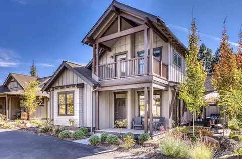19704 Meadow Camp Loop, Bend, OR 97702