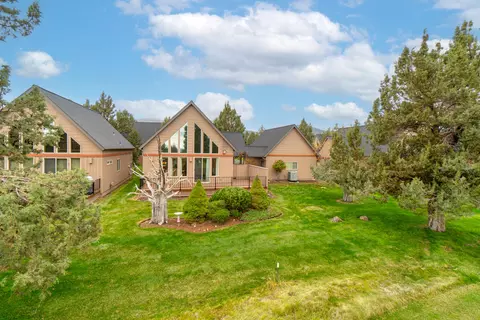 8558 Red Wing Ln, Redmond, OR 97756