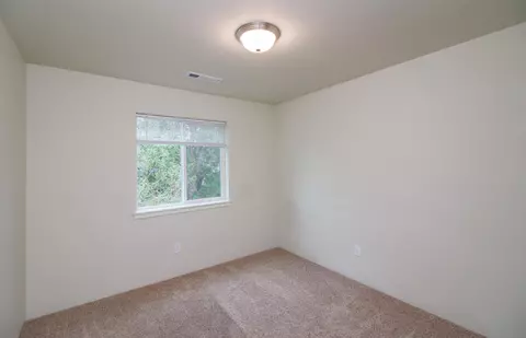 420 Oak St, Phoenix, OR 97535 photo 13