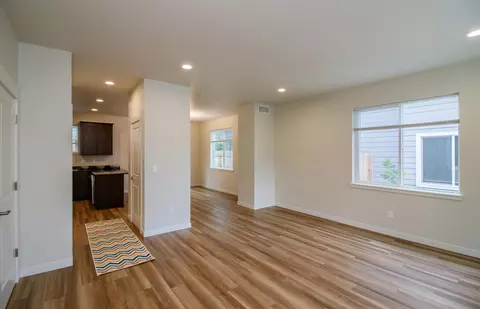 420 Oak St, Phoenix, OR 97535 photo 6
