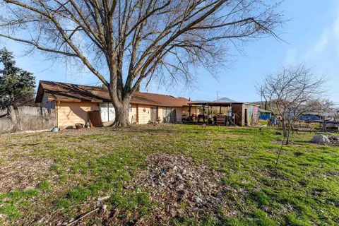 6475 Foothill Rd, Central Point, OR 97502 photo 2
