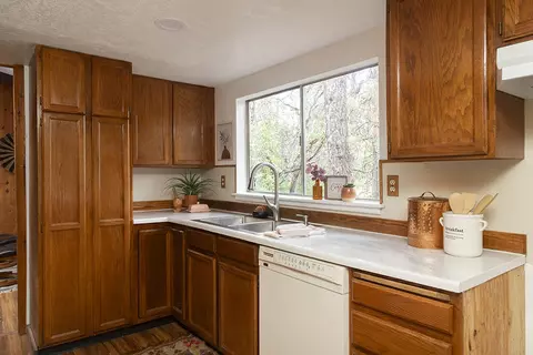 520 Tetherow Rd, Williams, OR 97544 photo 15