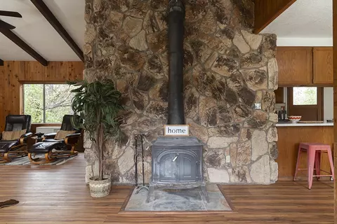 520 Tetherow Rd, Williams, OR 97544 photo 6