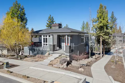 2926 NW Chardonnay Ln, Bend, OR 97703