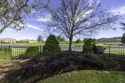 137 Keystone Way, Eagle Point, OR 97524 photo 24