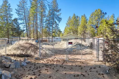 60929 Alpine Dr, Bend, OR 97702 photo 9