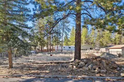 60929 Alpine Dr, Bend, OR 97702 photo 2