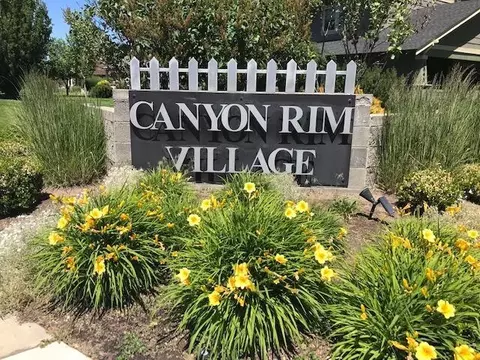863 NW 18th Ct, Redmond, OR 97756