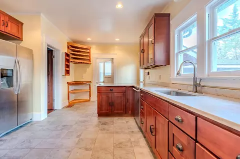 111 Kelso St, Eagle Point, OR 97524 photo 9