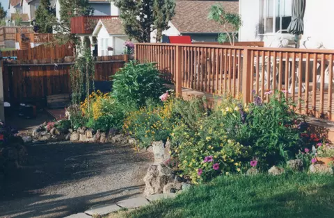 Exterior - 1100 NE Locksley Dr, Bend, OR 97701 photo 7 of 15