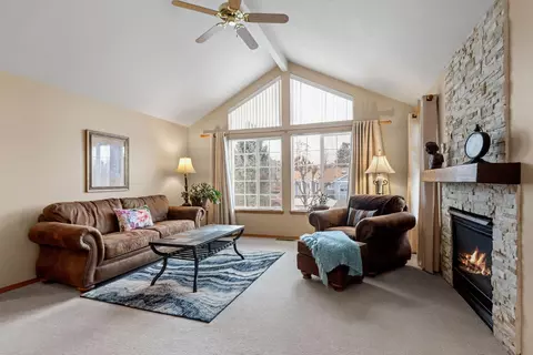 Living - 1100 NE Locksley Dr, Bend, OR 97701 photo 2 of 3