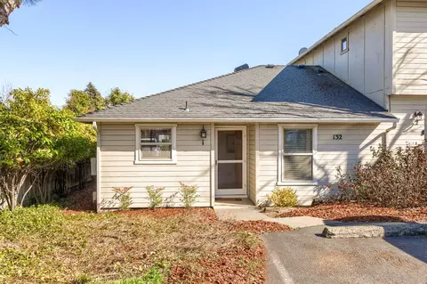 132 S Mountain Ave #1, Ashland, OR 97520