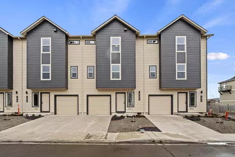 7824 Jacqueline Way, White City, OR 97503