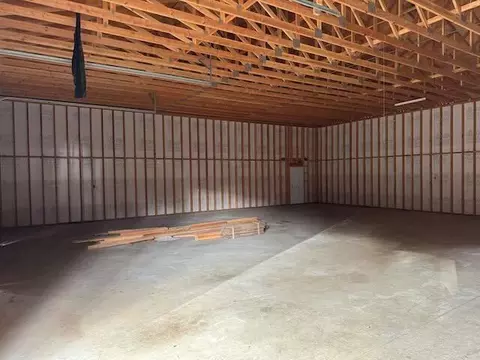 625 Kincaid Rd, Williams, OR 97544 photo 3