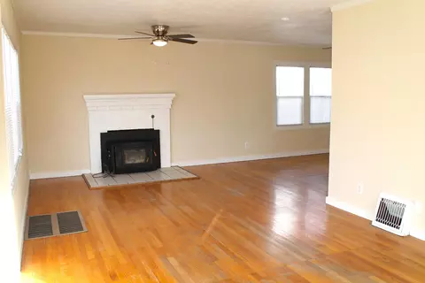 Living - 300 E Main St, John Day, OR 97845 photo 1 of 3