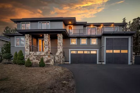 3334 NW Fairway Heights Dr, Bend, OR 97703