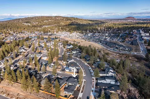 View/Area - 1165 NW Singleton Pl, Bend, OR 97703 photo 3 of 3