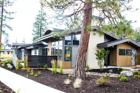 1165 NW Singleton Pl, Bend, OR 97703
