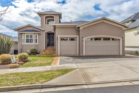 4338 Vineyard Ter, Medford, OR 97504