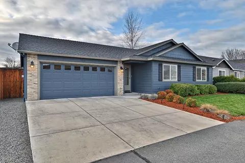 154 Dianne Way, Eagle Point, OR 97524
