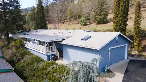 5648 Foothill Blvd #SPC 5, Grants Pass, OR 97526